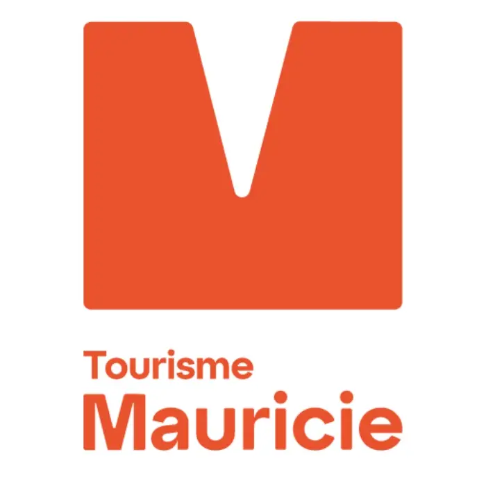 À Propos a logo with a letter v