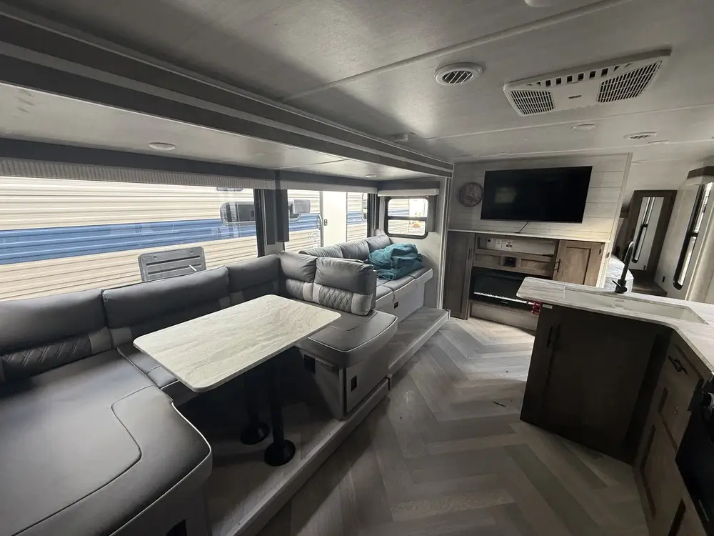 2021-forest-river-wildwood-x-lite-8